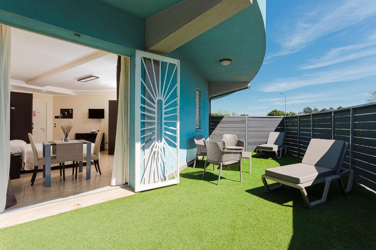 Hotel-Residence-B&B Le Dune Lido Adriano Exteriör bild