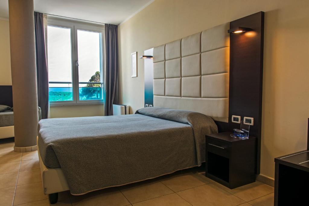 Hotel-Residence-B&B Le Dune Lido Adriano Exteriör bild